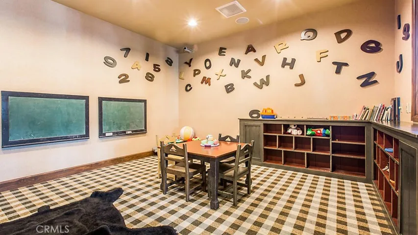Kids Room Clubhouse