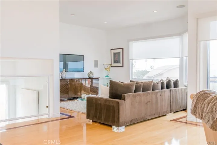 115 Waterview Street, Playa Del Rey, California 90293