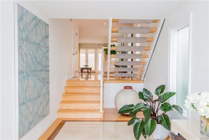 115 Waterview Street, Playa Del Rey, California 90293