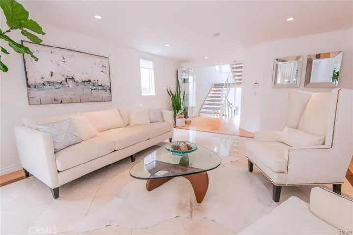 115 Waterview Street, Playa Del Rey, California 90293