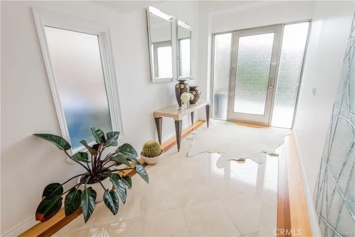 115 Waterview Street, Playa Del Rey, California 90293