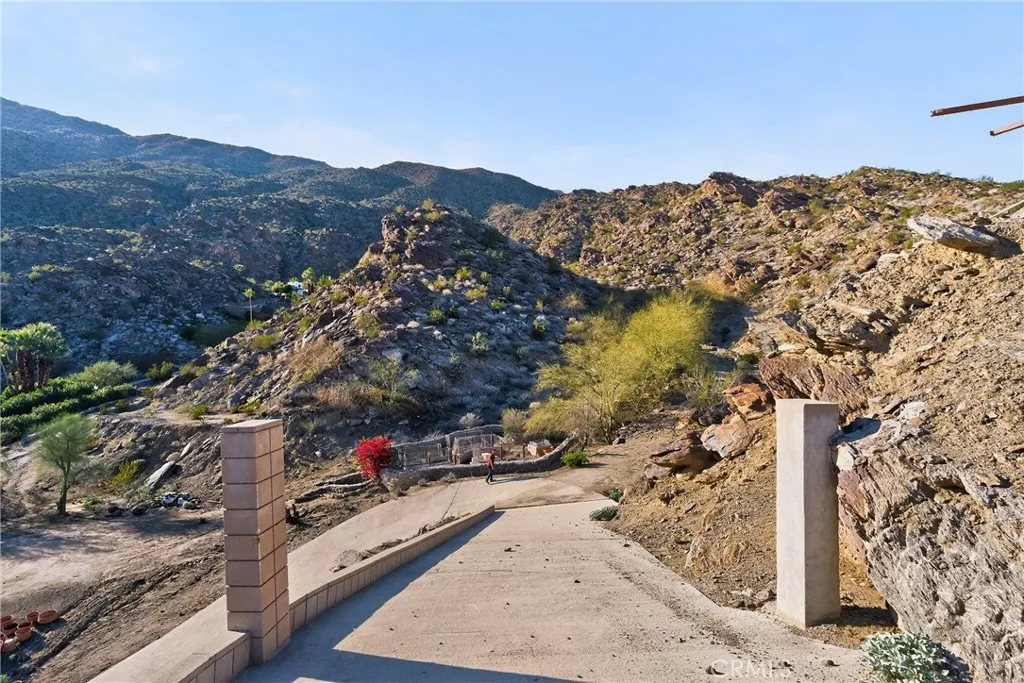 1 Ridge Road, Palm Springs, California 92264 home-pic-14