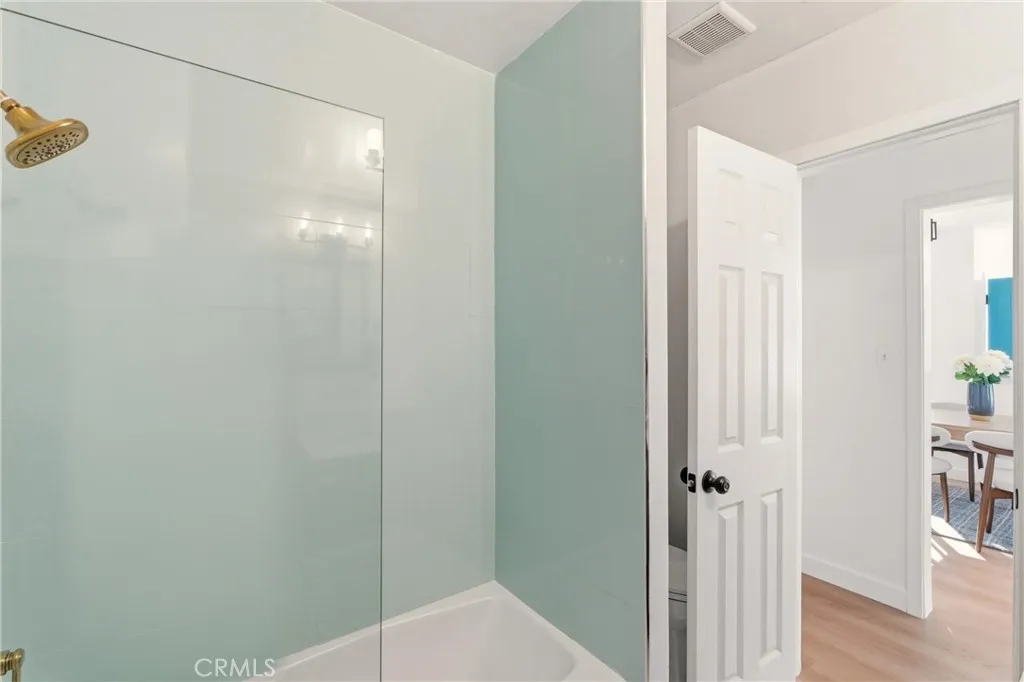 2106 Mcpherson, Los Angeles, California 90032 home-pic-18