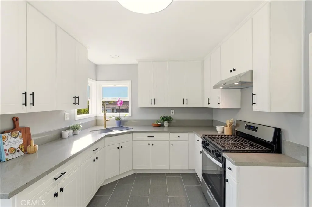 2106 Mcpherson, Los Angeles, California 90032 home-pic-23