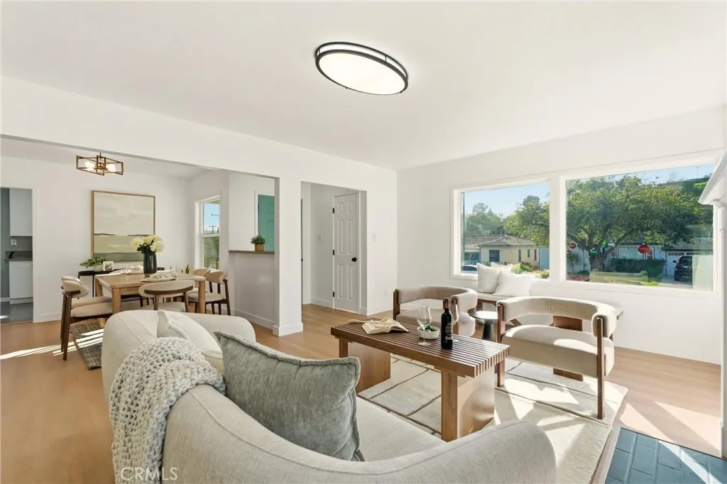 2106 Mcpherson, Los Angeles, California 90032 home-pic-9