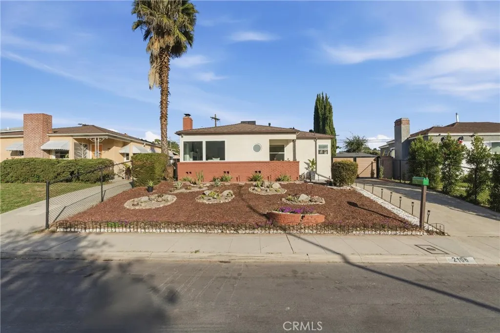 2106 Mcpherson, Los Angeles, California 90032 home-pic-2