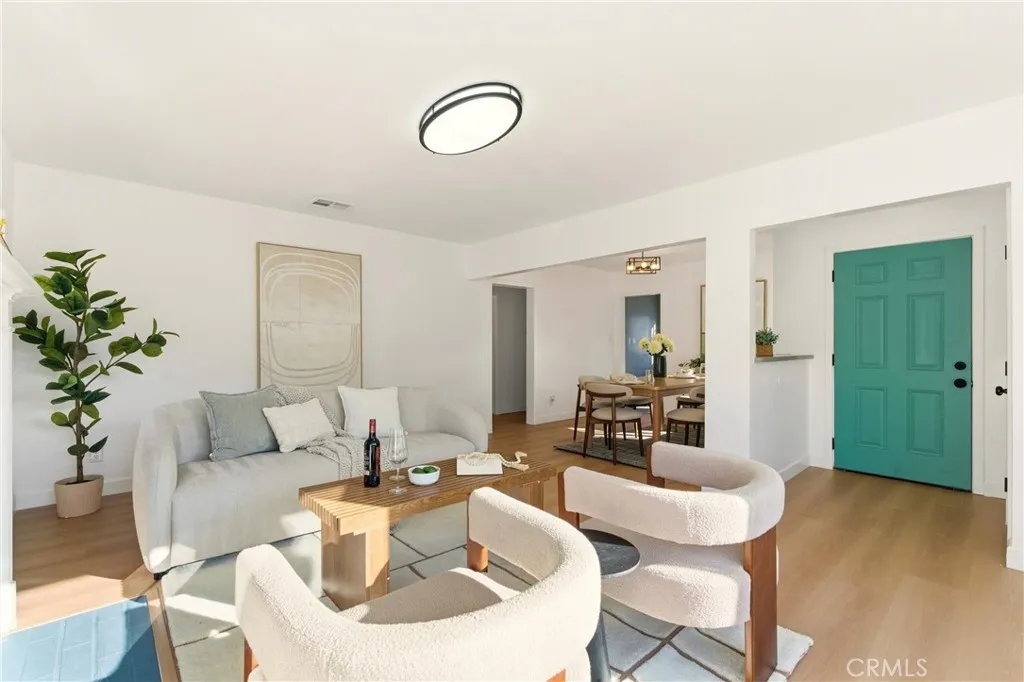 2106 Mcpherson, Los Angeles, California 90032 home-pic-10