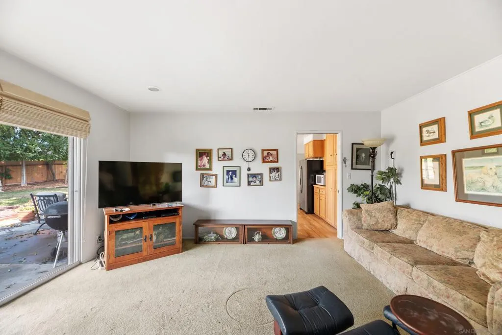 13003 Corte Susana, Poway, California 92064 home-pic-27