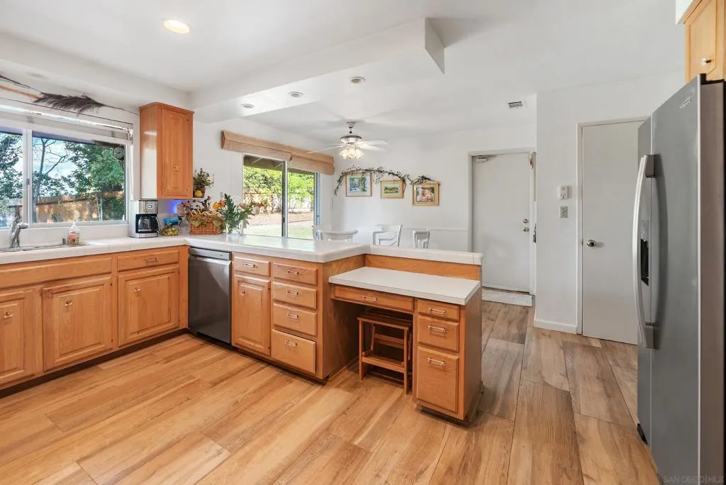 13003 Corte Susana, Poway, California 92064 home-pic-17