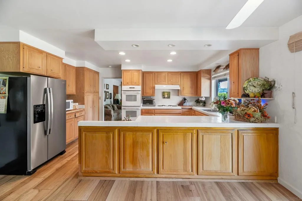 13003 Corte Susana, Poway, California 92064 home-pic-15
