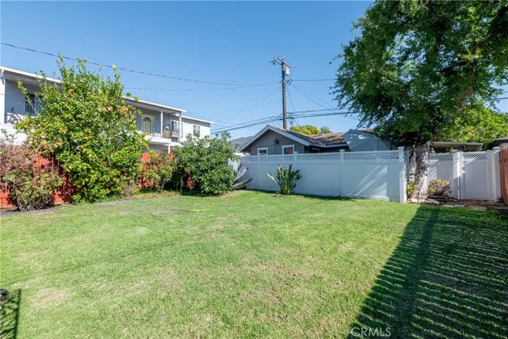 128 N Ivy Avenue, Monrovia, California 91016