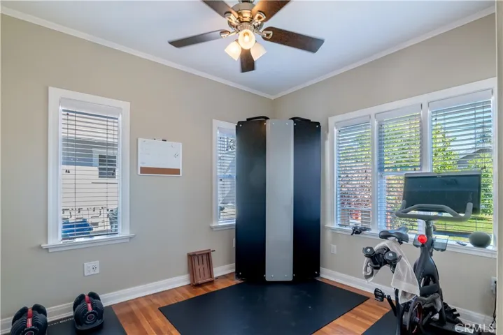 128 N Ivy Avenue, Monrovia, California 91016