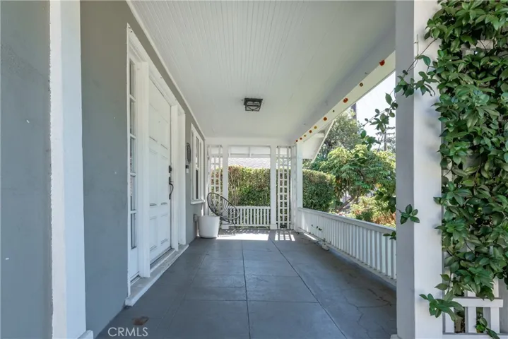 128 N Ivy Avenue, Monrovia, California 91016