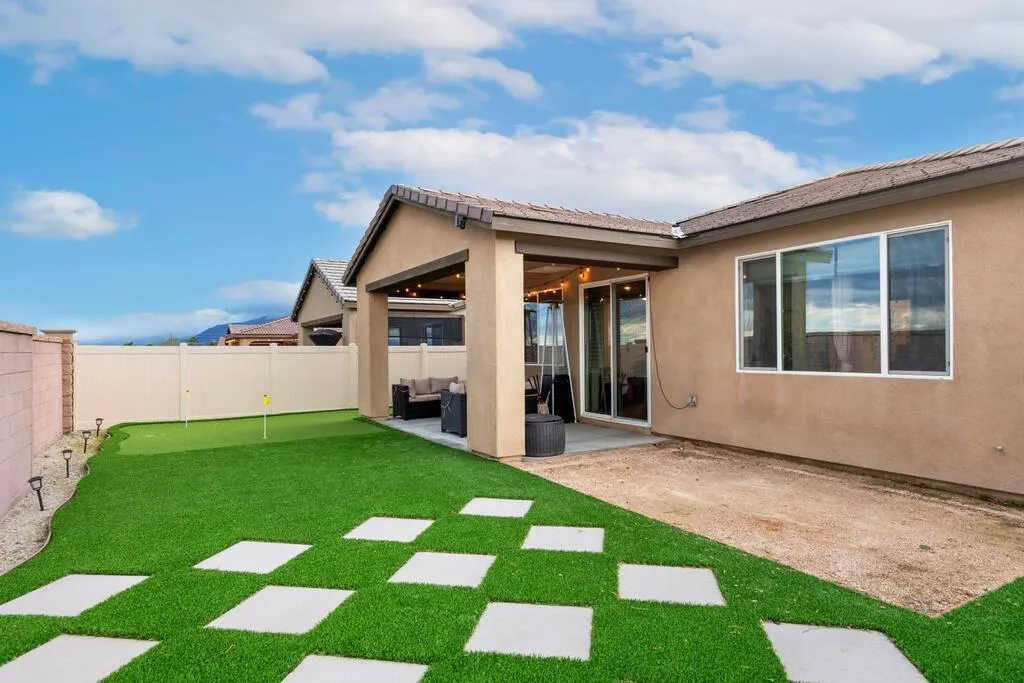 11850 E Crescent Street, Desert Hot Springs, California 92240 home-pic-22