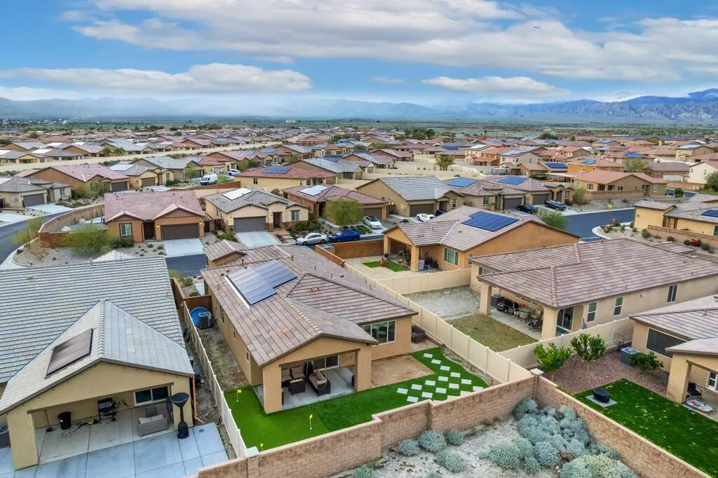 11850 E Crescent Street, Desert Hot Springs, California 92240 home-pic-28
