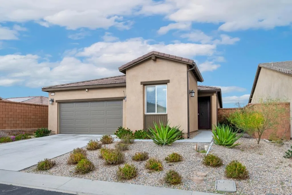 11850 E Crescent Street, Desert Hot Springs, California 92240 home-pic-2