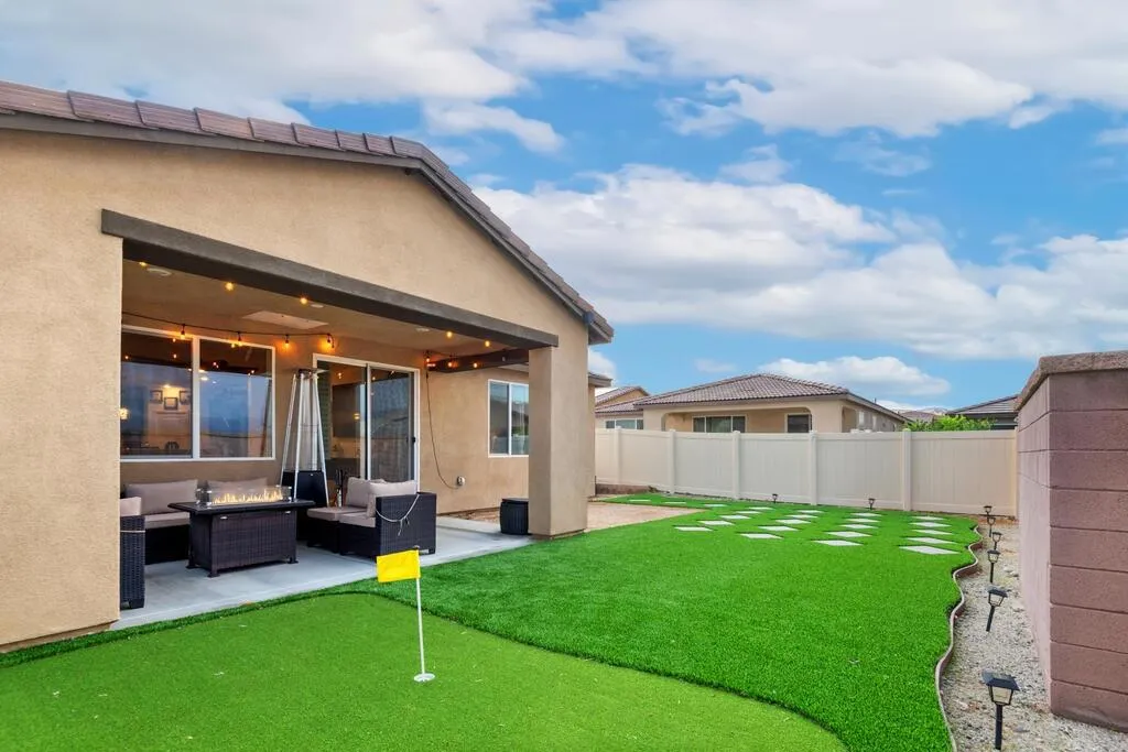 11850 E Crescent Street, Desert Hot Springs, California 92240 home-pic-19