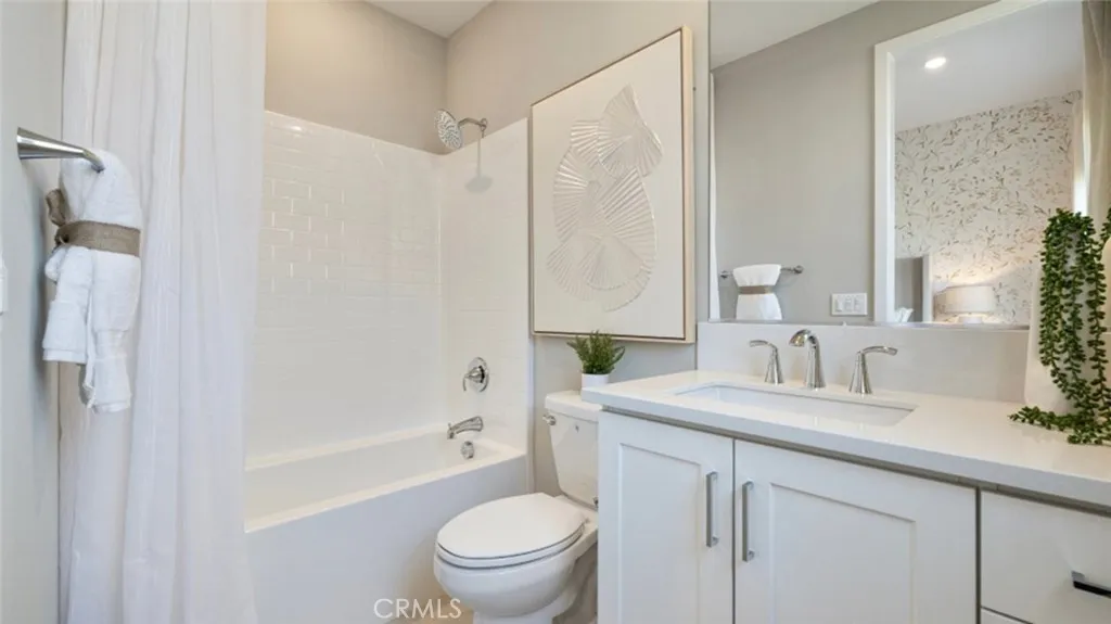 24517 Via La Sombrilla, Valencia, California 91354 home-pic-14