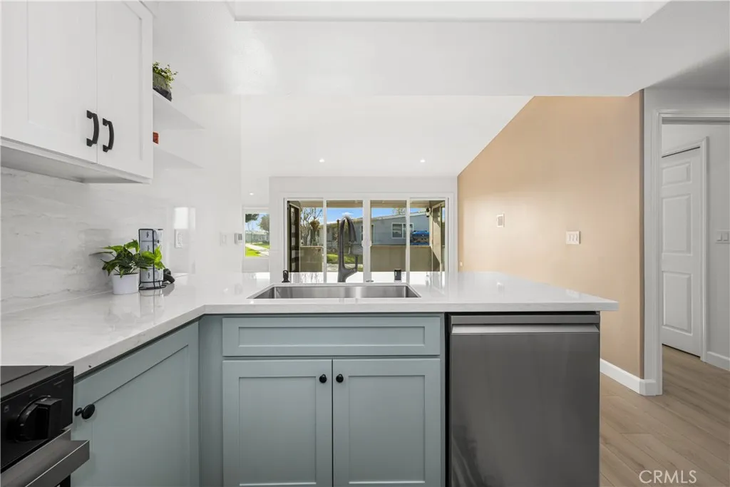 1641 Monterey Road 18e, Seal Beach, California 90740 home-pic-24