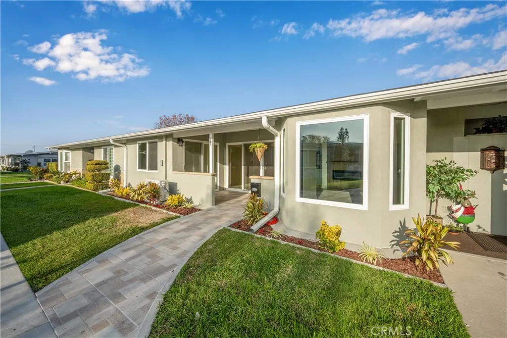 1641 Monterey Road 18e, Seal Beach, California 90740 home-pic-0