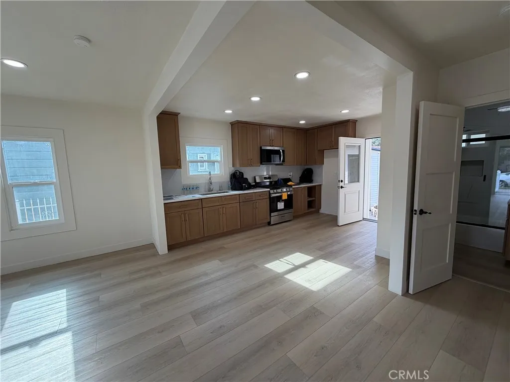 5493 Cerritos, Long Beach, California 90805 home-pic-4