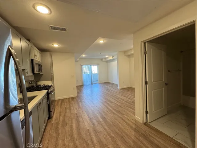 1025 S Berendo Street 304, Los Angeles, California 90006