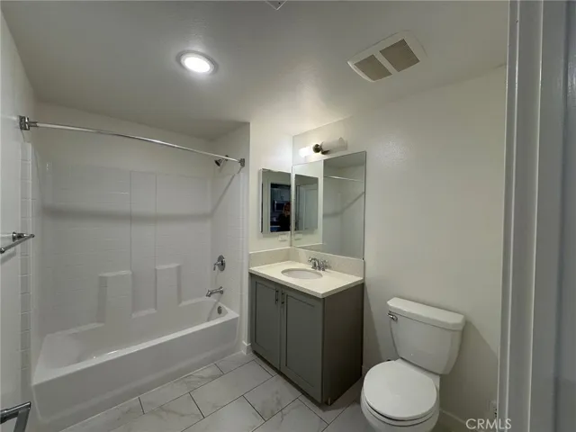 1025 S Berendo Street 304, Los Angeles, California 90006