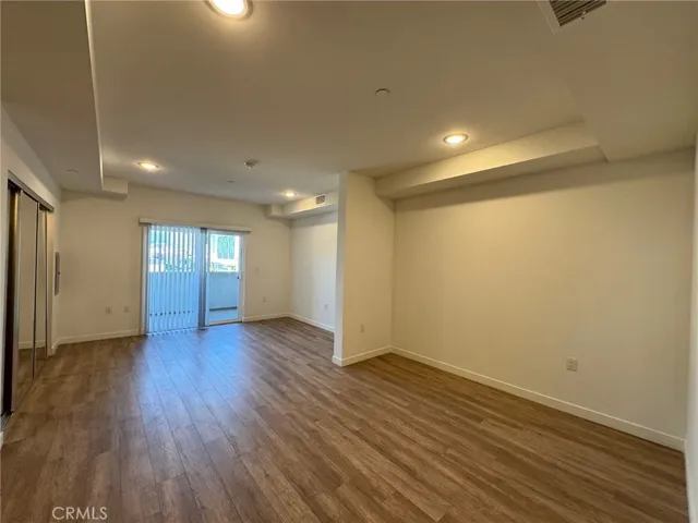 1025 S Berendo Street 304, Los Angeles, California 90006