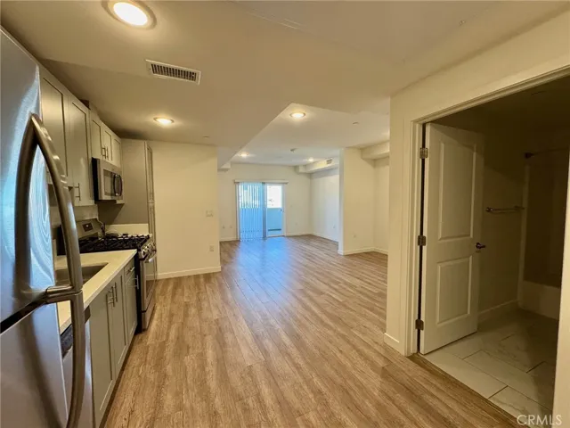 1025 S Berendo Street 304, Los Angeles, California 90006