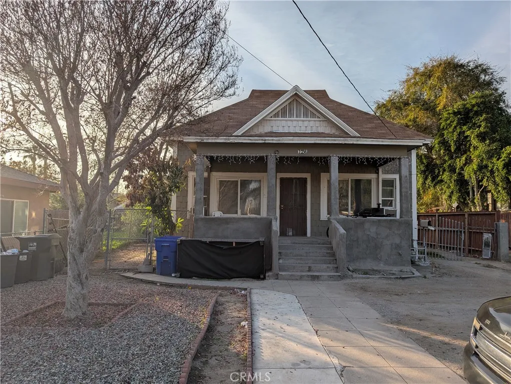726 N Arrowhead Avenue, San Bernardino, California 92401 home-pic-0