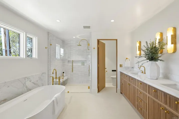 5927 Linea Del Cielo -elm, Rancho Santa Fe, California 92067