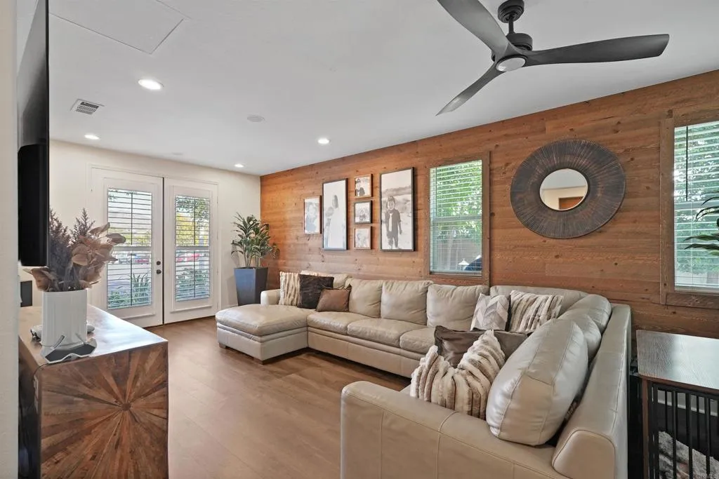 25351 Forest Street, Corona, California 92883 home-pic-3