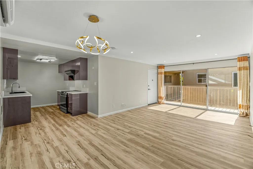 401 W 5th Street 3b, Long Beach, California 90802 home-pic-11