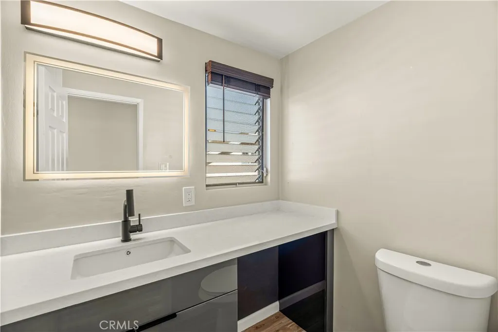 401 W 5th Street 3b, Long Beach, California 90802 home-pic-22