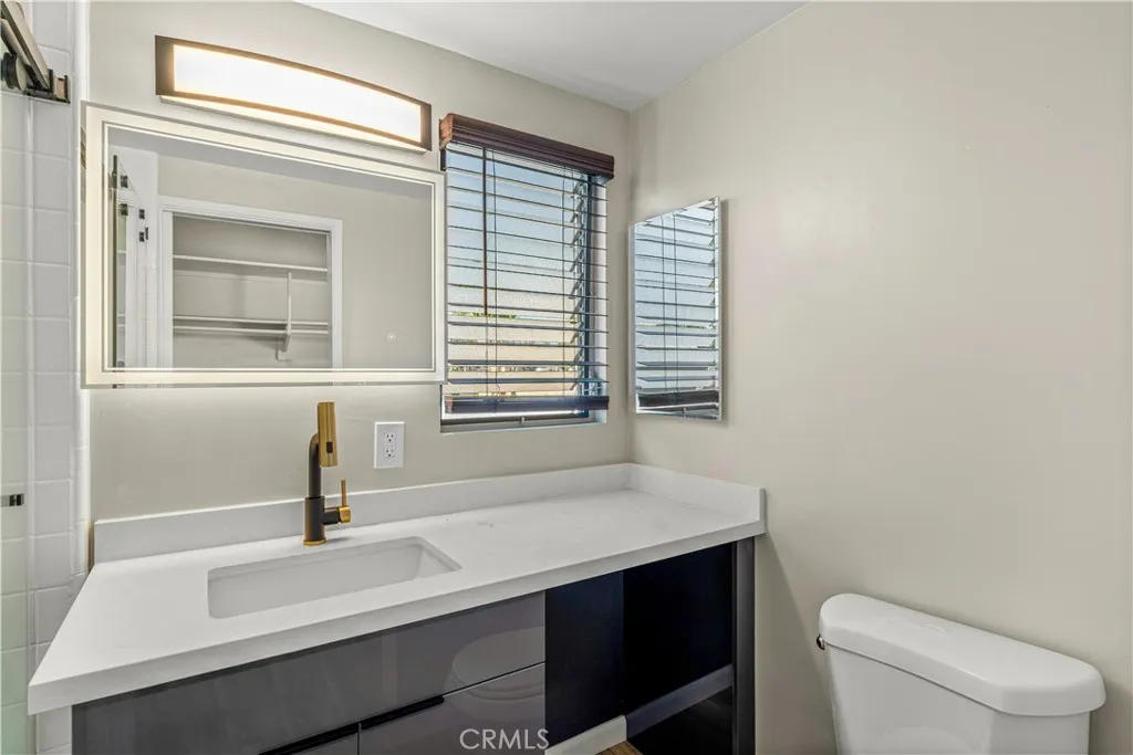401 W 5th Street 3b, Long Beach, California 90802 home-pic-25