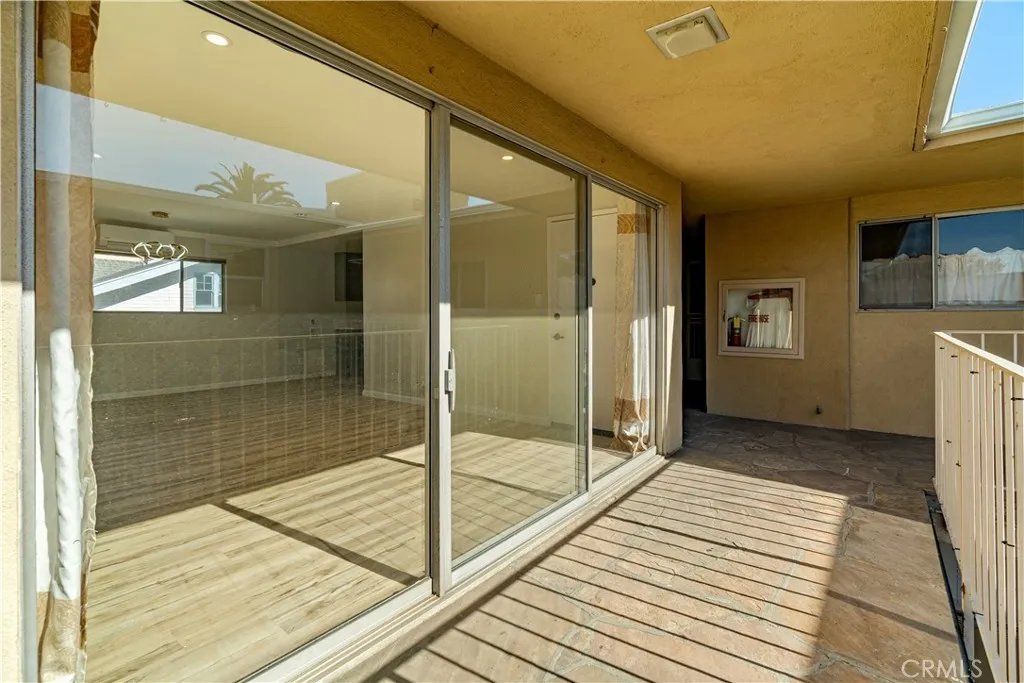401 W 5th Street 3b, Long Beach, California 90802 home-pic-34