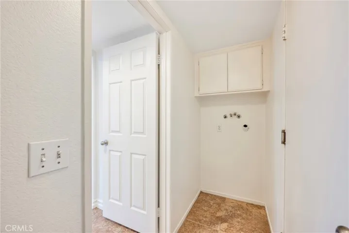 Laundry area and hookups