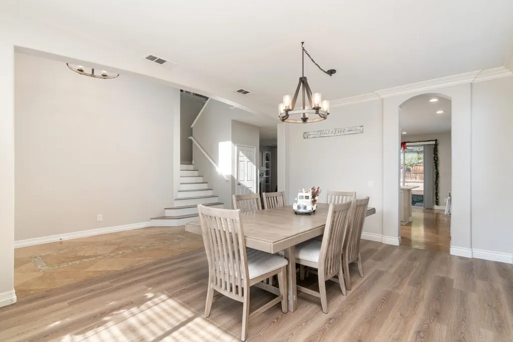 36616 Chantecler, Winchester, California 92596 home-pic-6