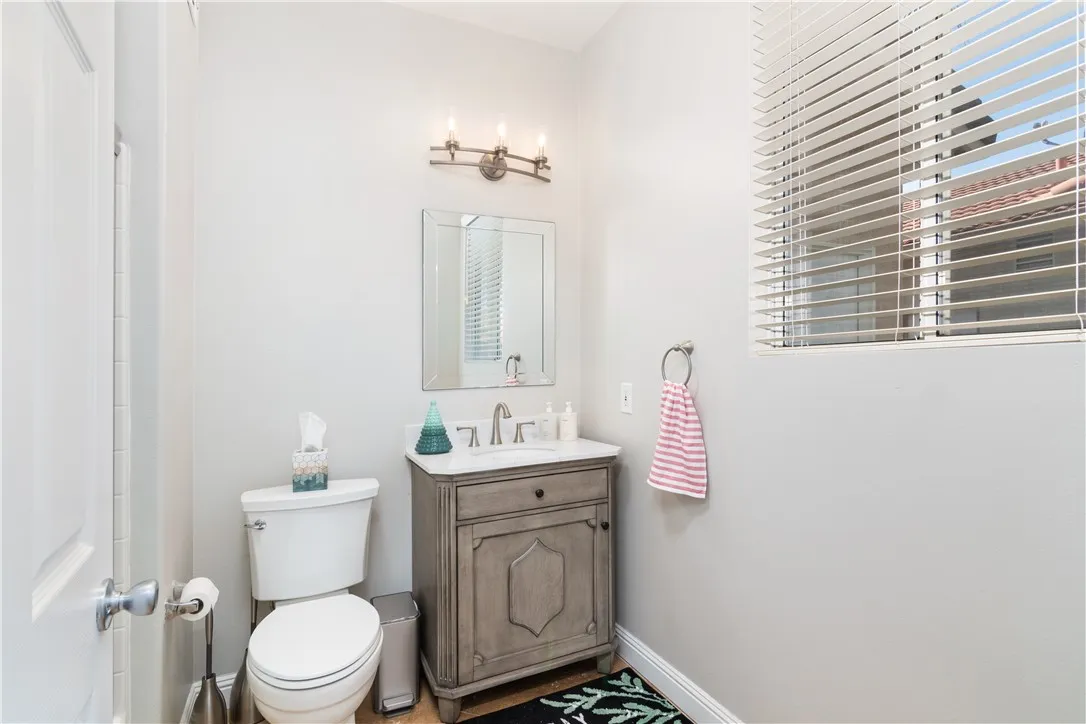 36616 Chantecler, Winchester, California 92596 home-pic-10