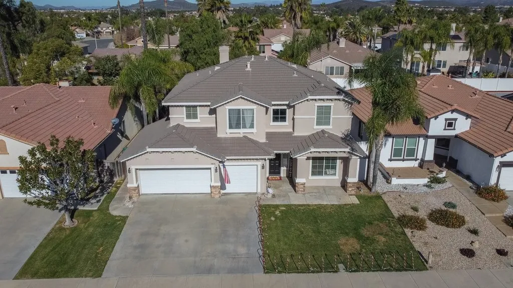 36616 Chantecler, Winchester, California 92596 home-pic-1