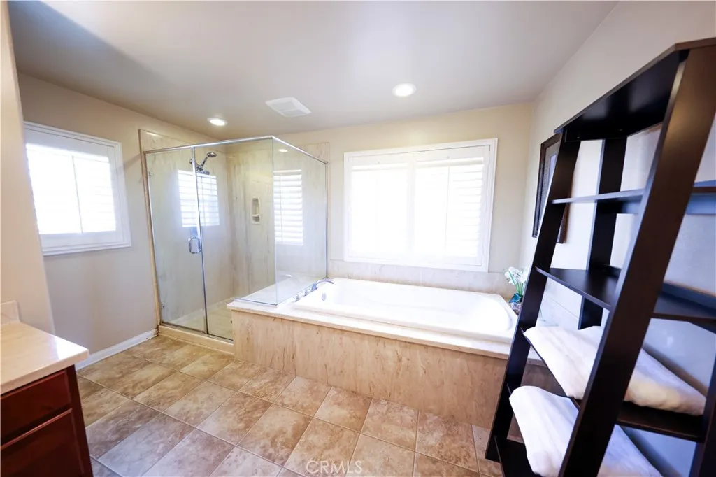 3848 Vine Maple, San Bernardino, California 92407 home-pic-18