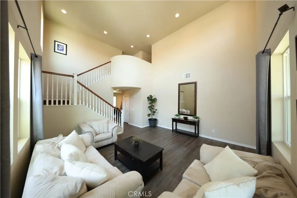 3848 Vine Maple, San Bernardino, California 92407 home-pic-5