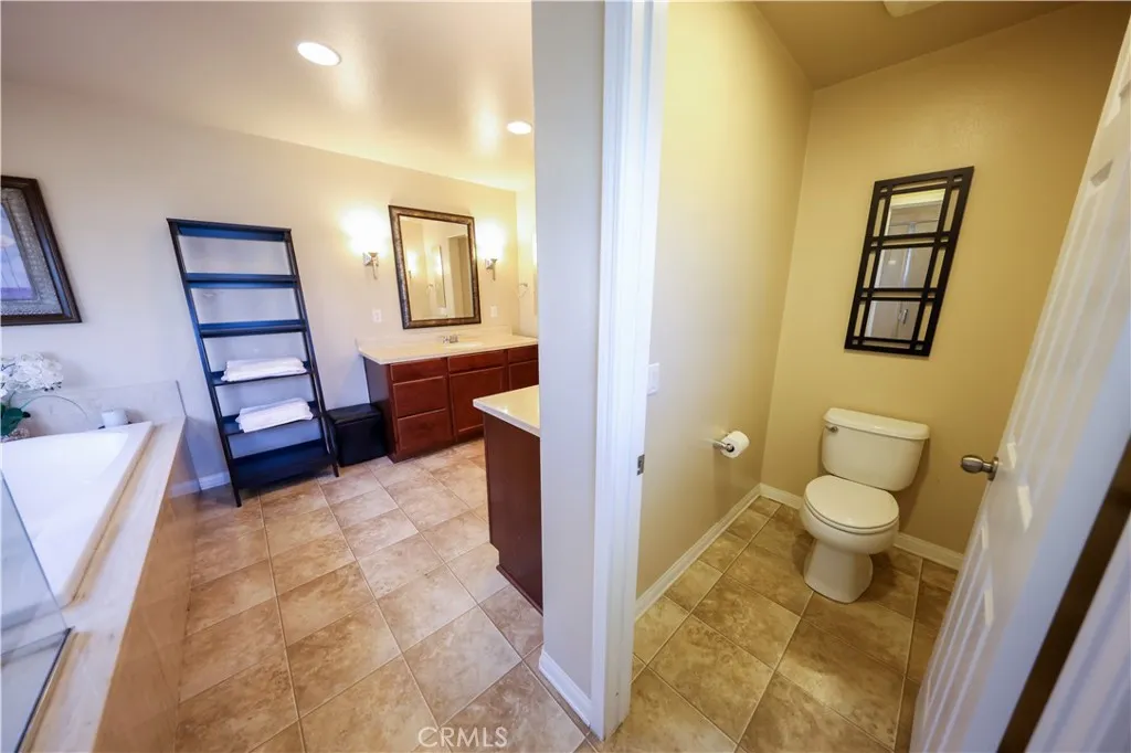 3848 Vine Maple, San Bernardino, California 92407 home-pic-17