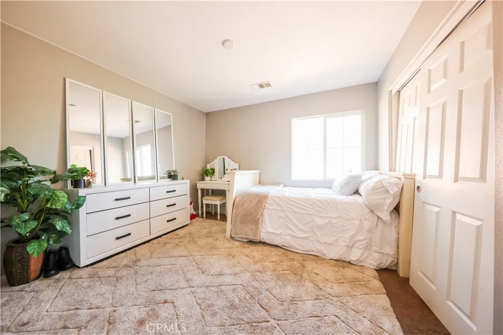3848 Vine Maple, San Bernardino, California 92407 home-pic-13