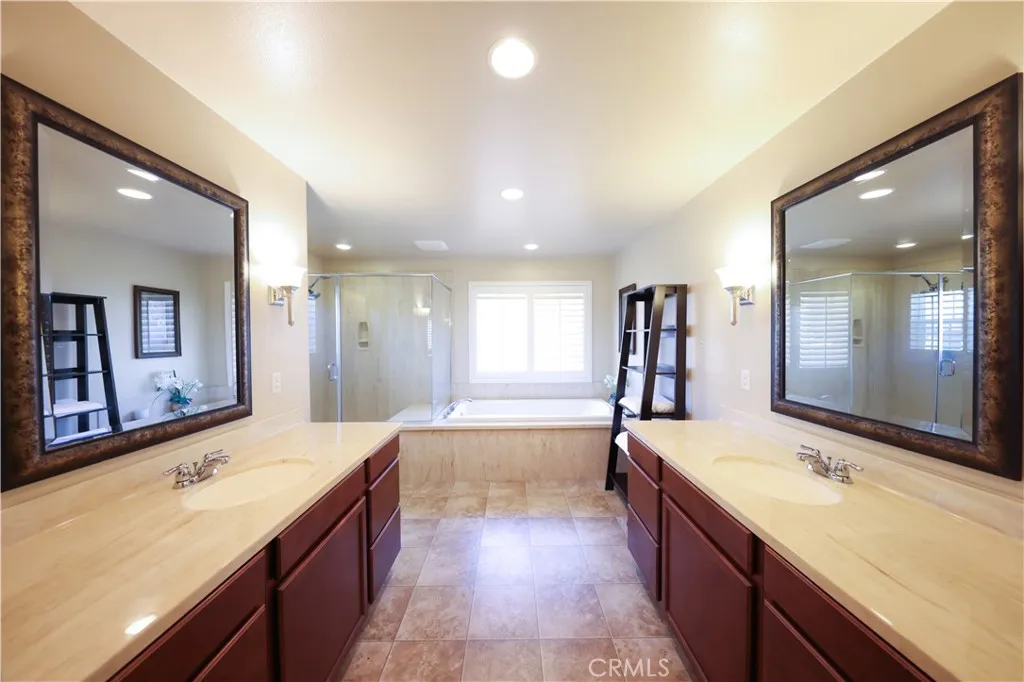 3848 Vine Maple, San Bernardino, California 92407 home-pic-19