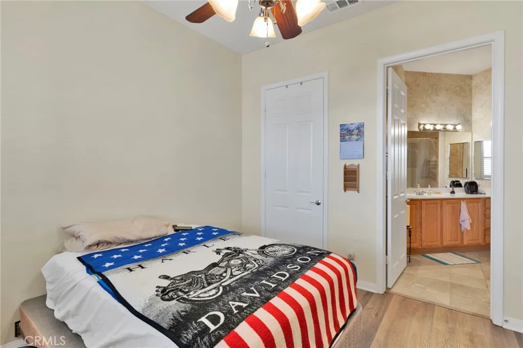 11166 Avonlea, Apple Valley, California 92308 home-pic-21