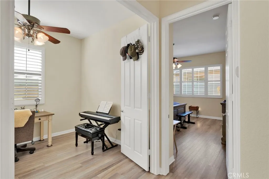 11166 Avonlea, Apple Valley, California 92308 home-pic-14