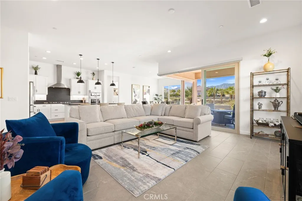 11 Chablis, Rancho Mirage, California 92270 home-pic-9