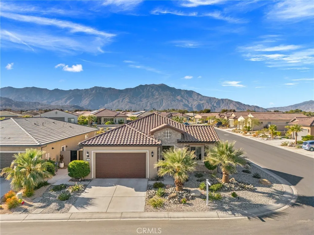11 Chablis, Rancho Mirage, California 92270 home-pic-1