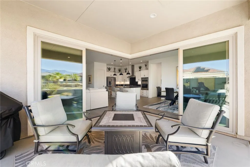 11 Chablis, Rancho Mirage, California 92270 home-pic-48